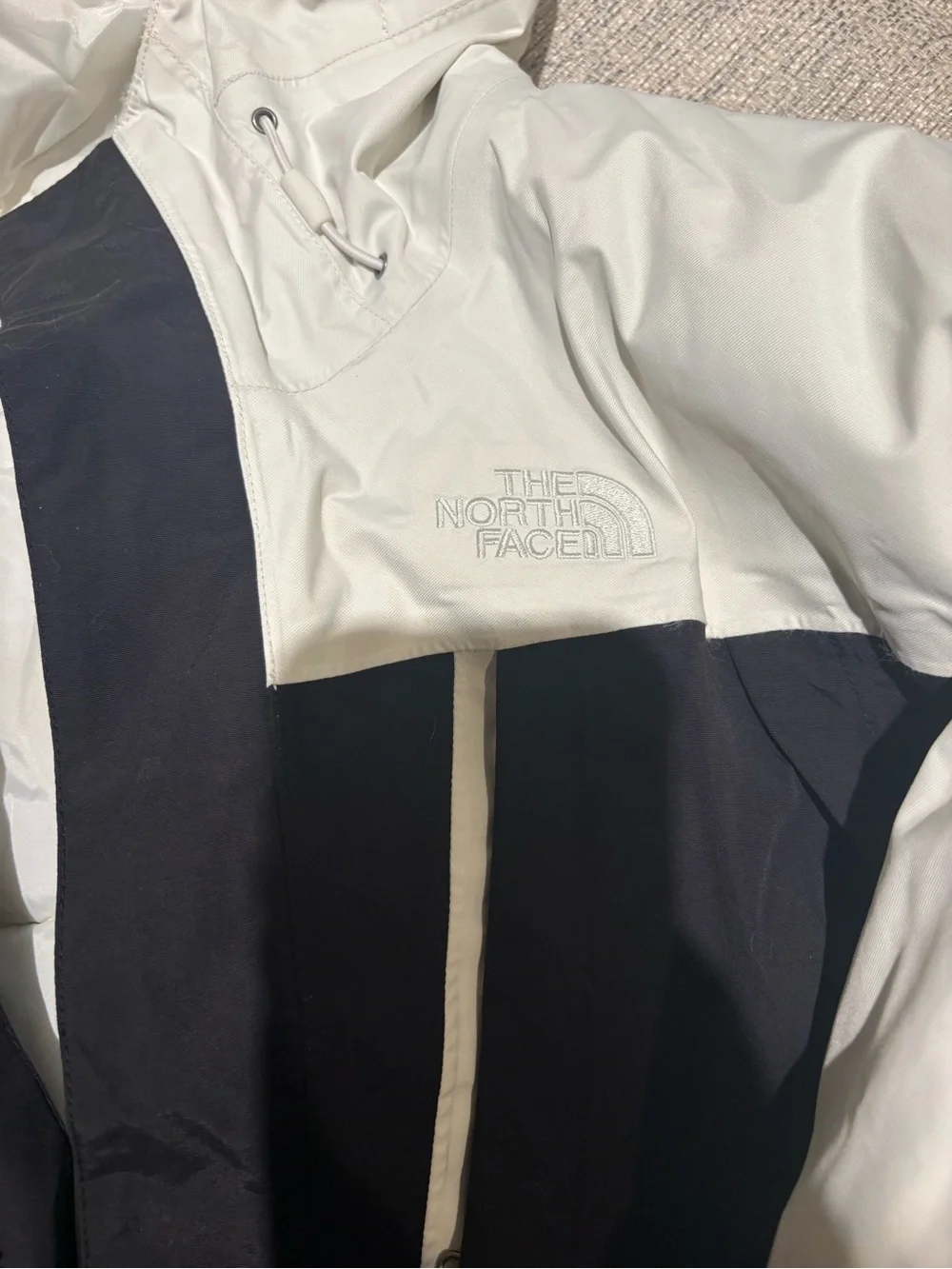 The North Face Men's Black and White Ski Hooded Jacket